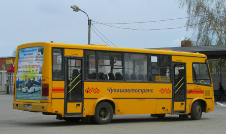 желтый автобус