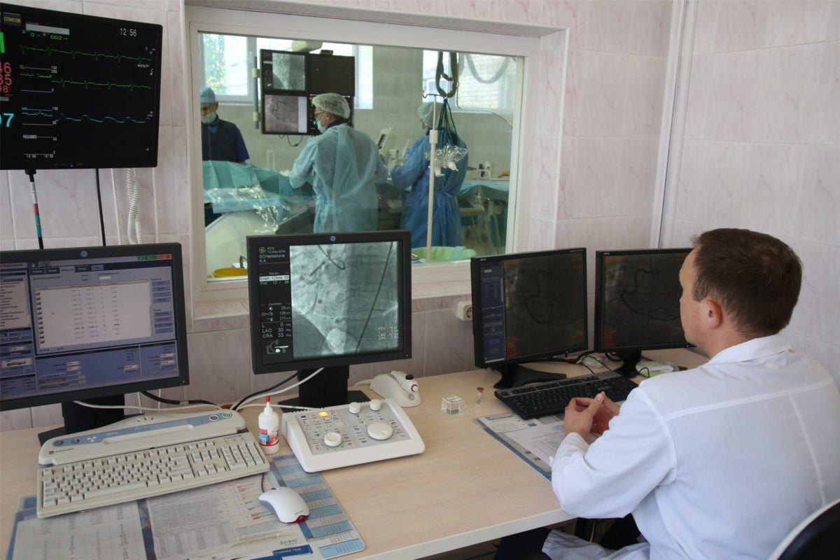 Все первичные сосудистые отделения больниц Чувашии будут переоснащены до конца 2024 года