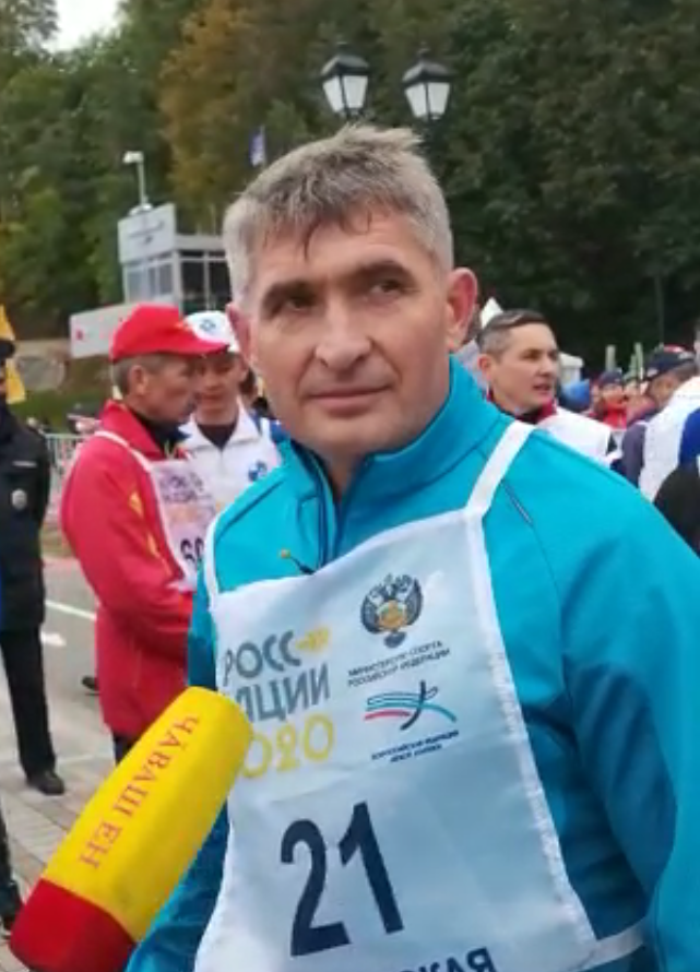 Олег Николаев принял участие в Кроссе наций под символичным номером 21