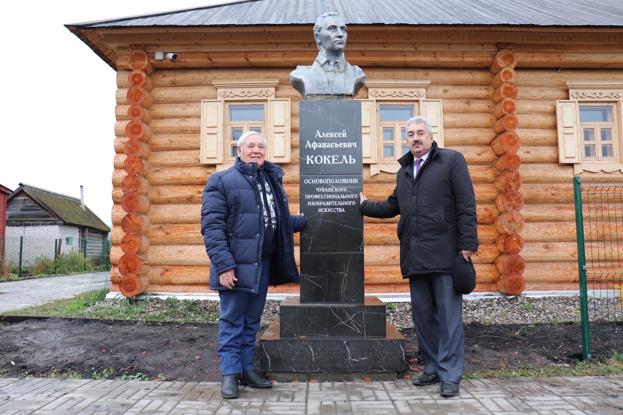 Память о чувашском художнике увековечили на его родине в Батыревском районе
